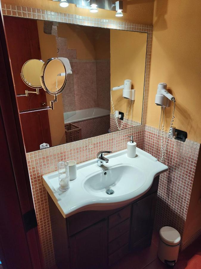 Casa Duchesse Al Castello Apartment Ferrara Exterior photo