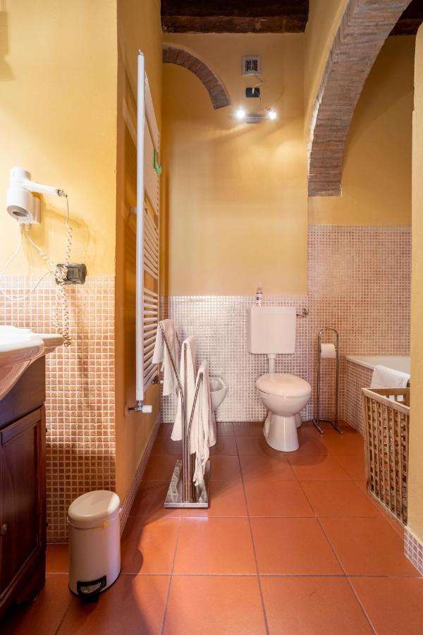Casa Duchesse Al Castello Apartment Ferrara Exterior photo